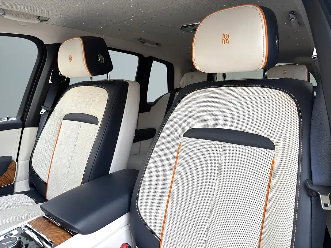 Rolls-Royce Cullinan - Thumbnail 4