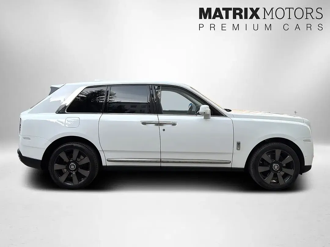 Rolls-Royce Cullinan - Thumbnail 5