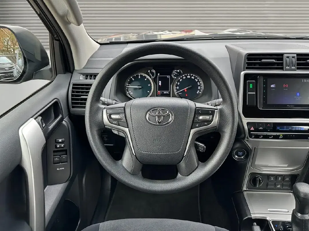 Toyota Land Cruiser 2.8 D-4D - Thumbnail 10
