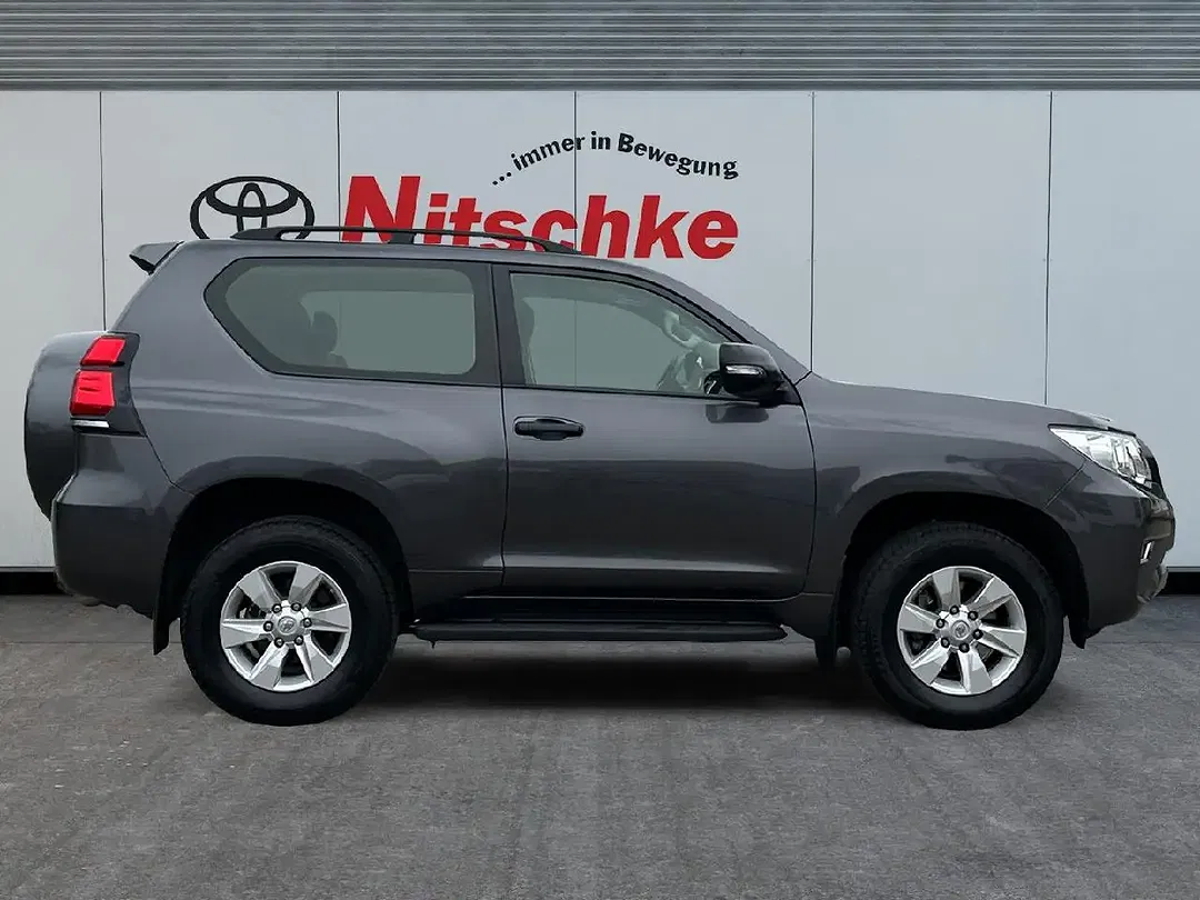 Toyota Land Cruiser 2.8 D-4D - Thumbnail 5