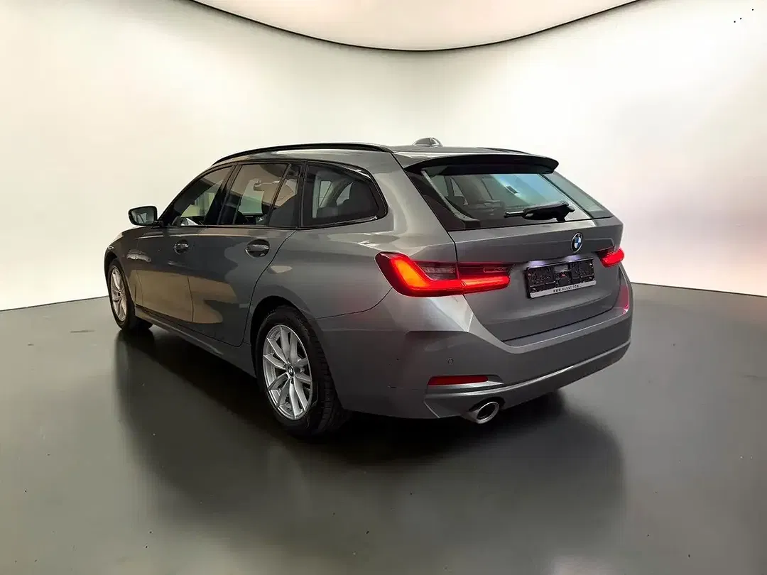 BMW 320 xDrive Shadow Line - Thumbnail 5