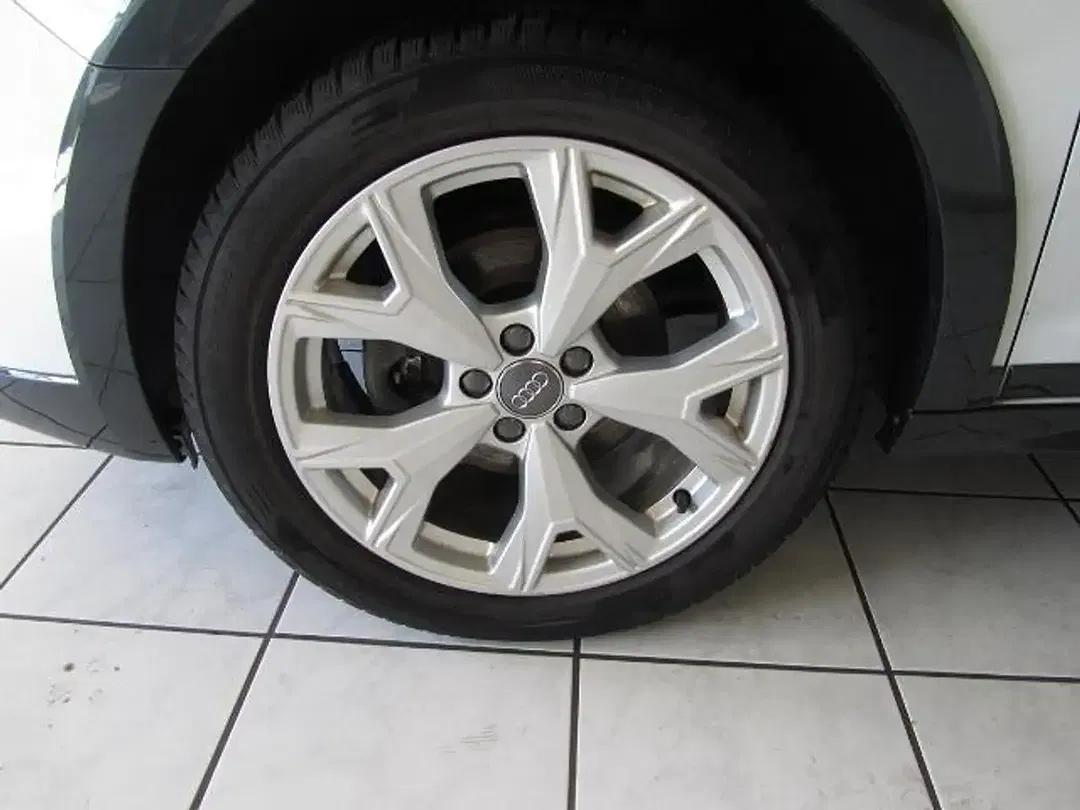 Audi A1 1.0 TFSI Sportback - Thumbnail 12