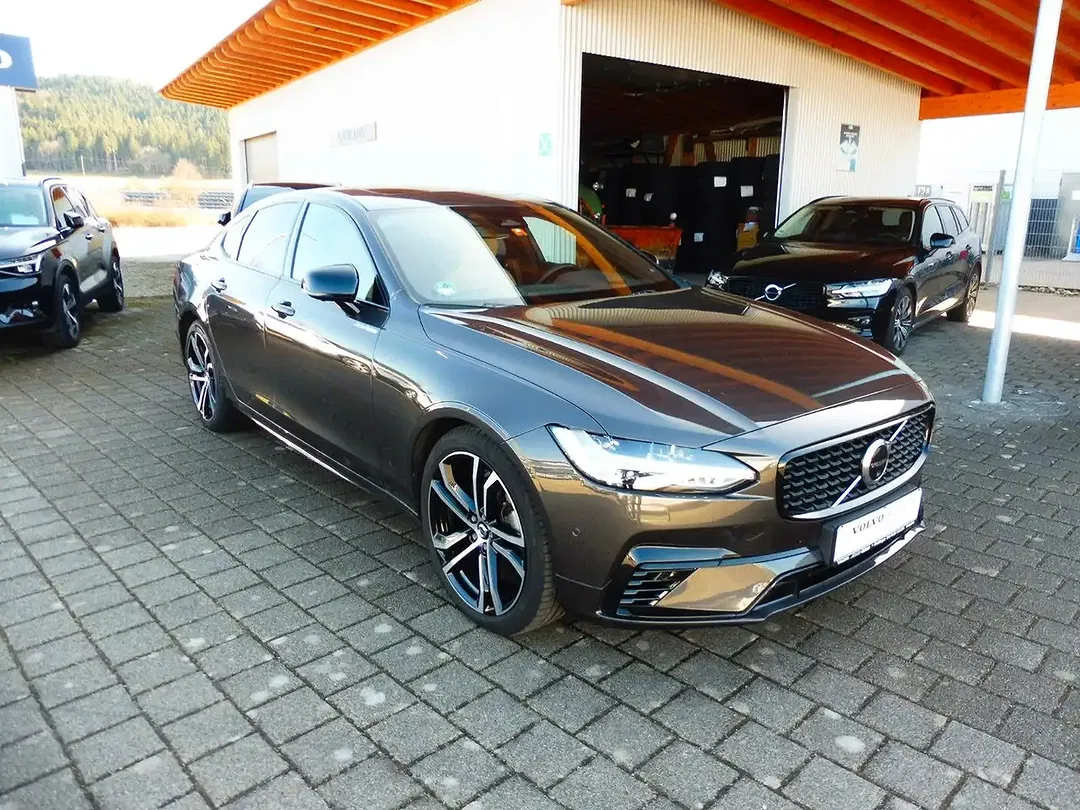 Volvo S90 PHEV Hybrid Recharge Ultimate Dark - foto 1