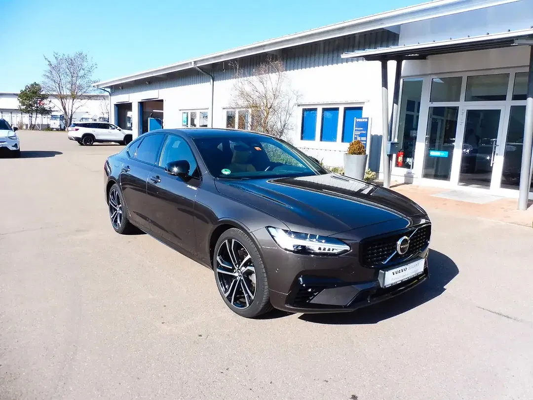 Volvo S90 PHEV Hybrid Recharge Ultimate Dark - foto 2