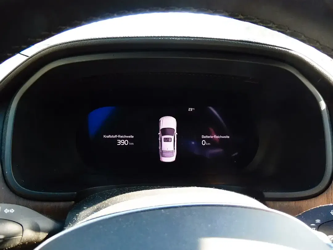Volvo S90 PHEV Hybrid Recharge Ultimate Dark - Thumbnail 9