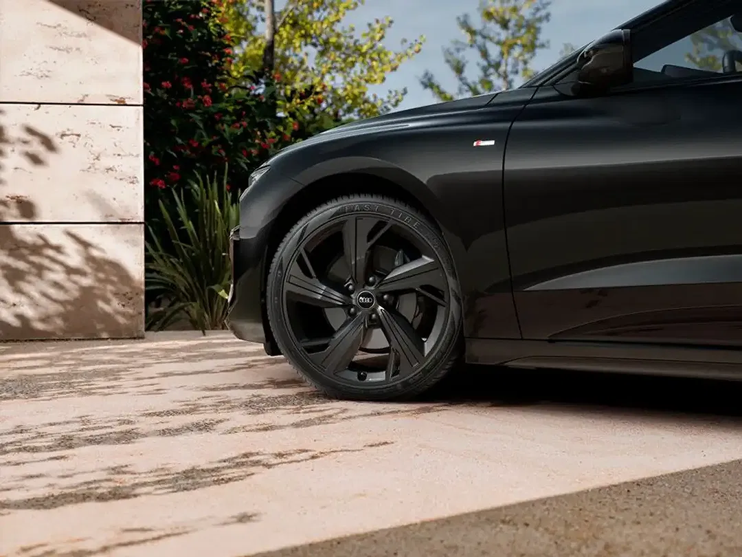 Audi A6 e-tron performance Avant S line - Thumbnail 3