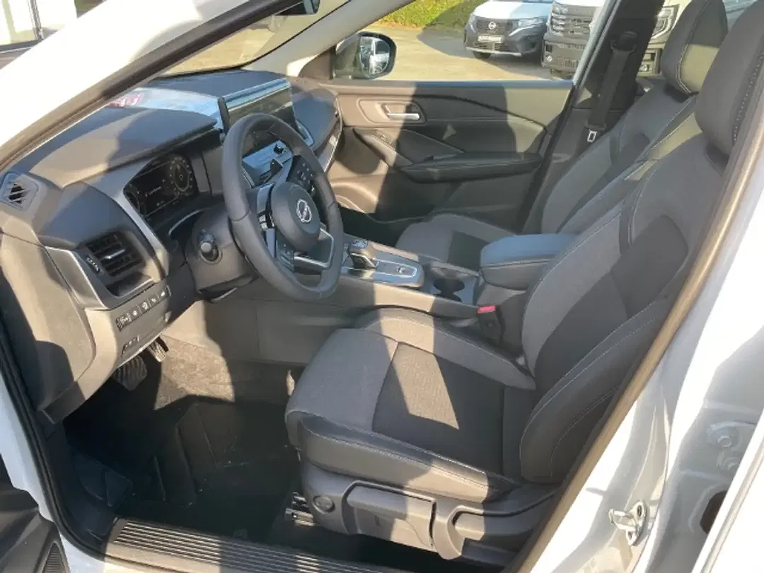 Nissan Qashqai N-Connecta - Thumbnail 6