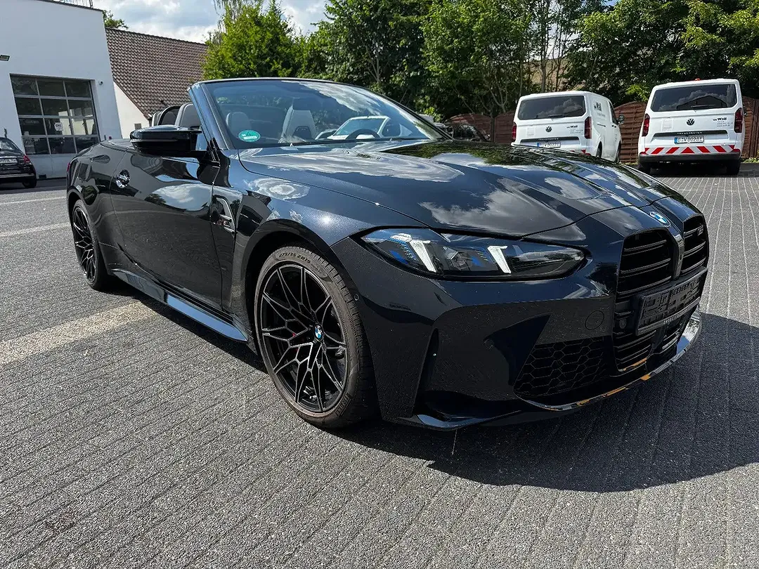 BMW M4 xDrive Convertible - foto 2