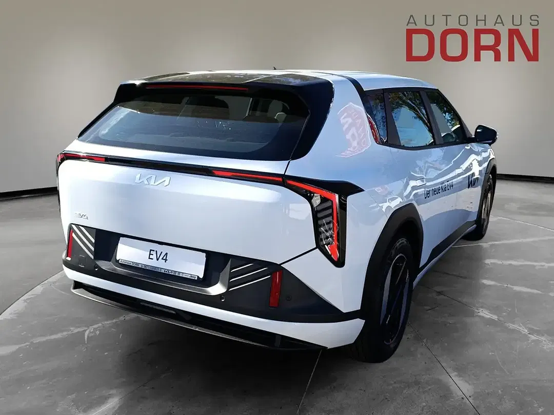 Kia EV4 Air - Thumbnail 3