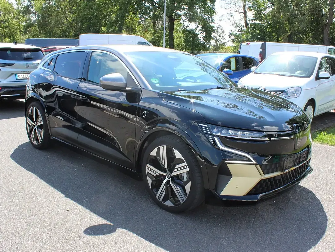 Renault Megane E-Tech EV60 Iconic - Thumbnail 6