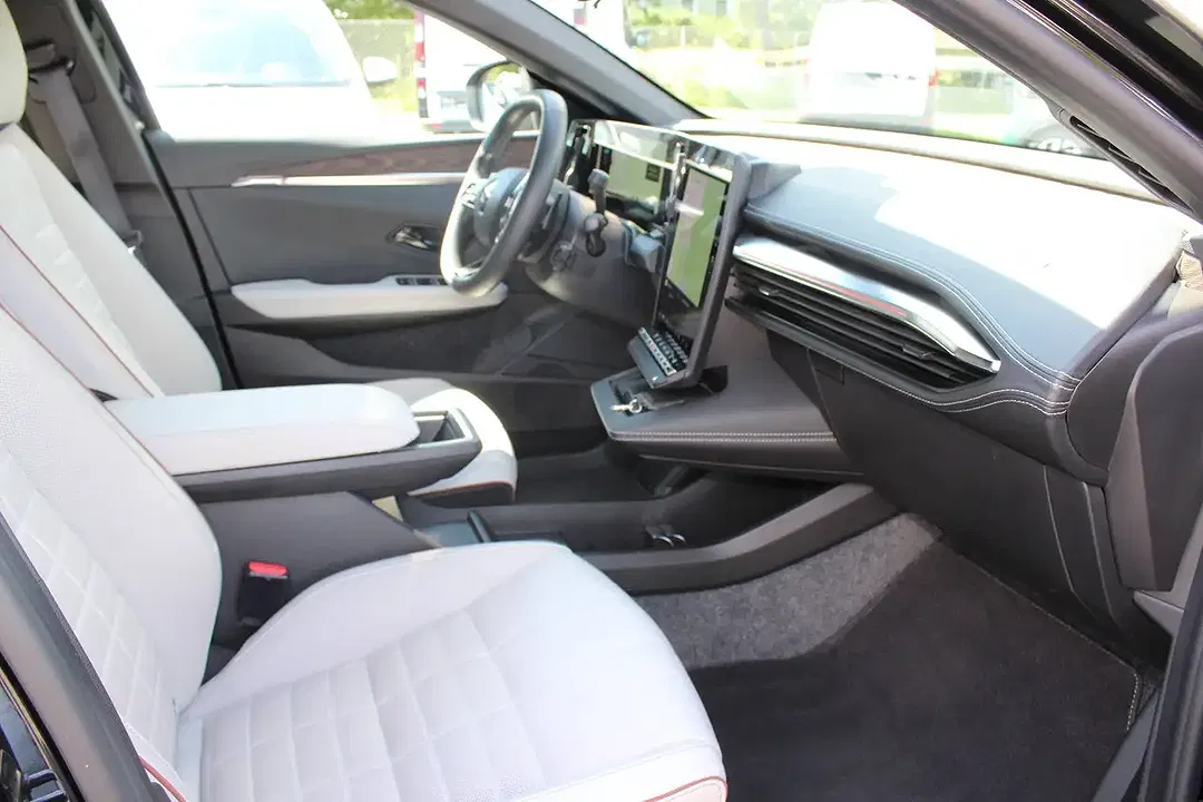 Renault Megane E-Tech EV60 Iconic - Thumbnail 7