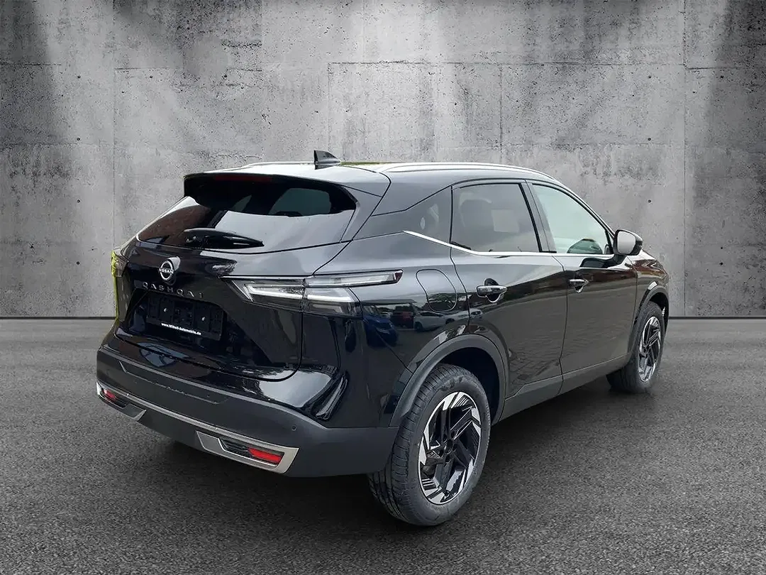 Nissan Qashqai N-Connecta - Thumbnail 3