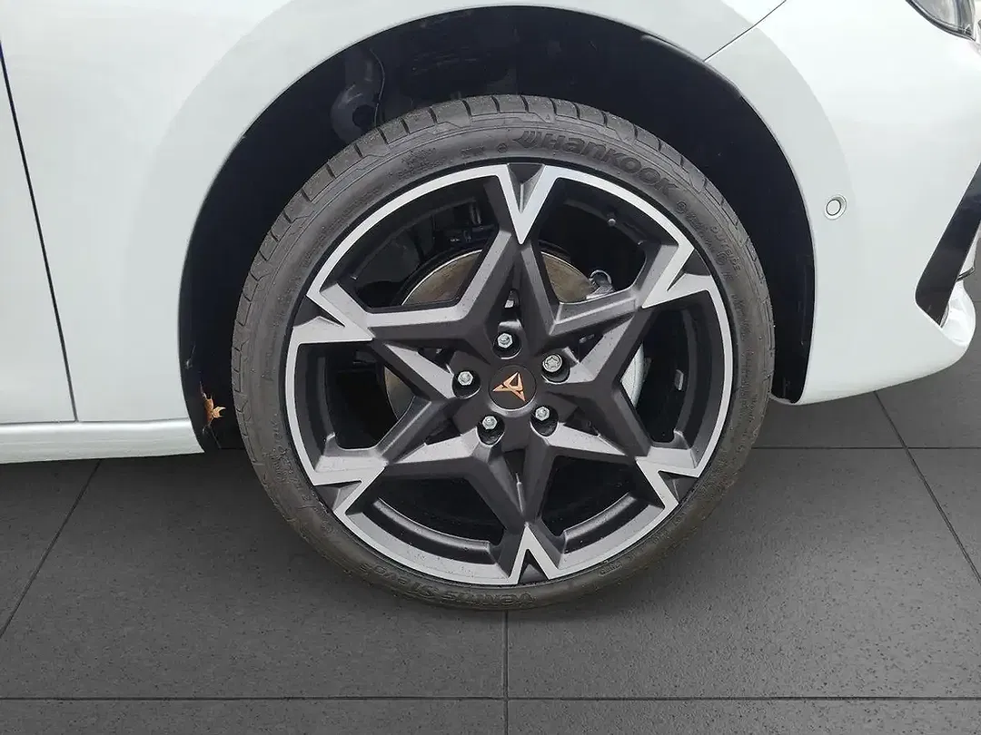 CUPRA Leon 1.5 eTSI - Thumbnail 5