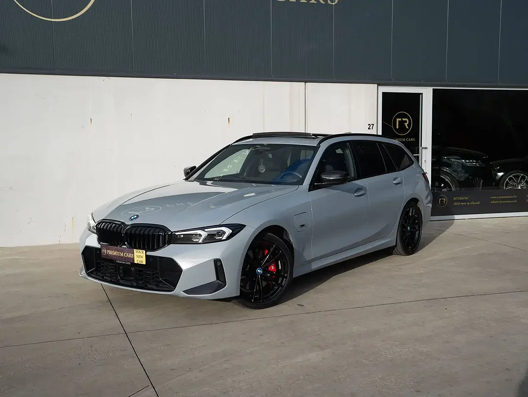 BMW 330 PHEV Touring M Sport Pro - Afbeelding 1