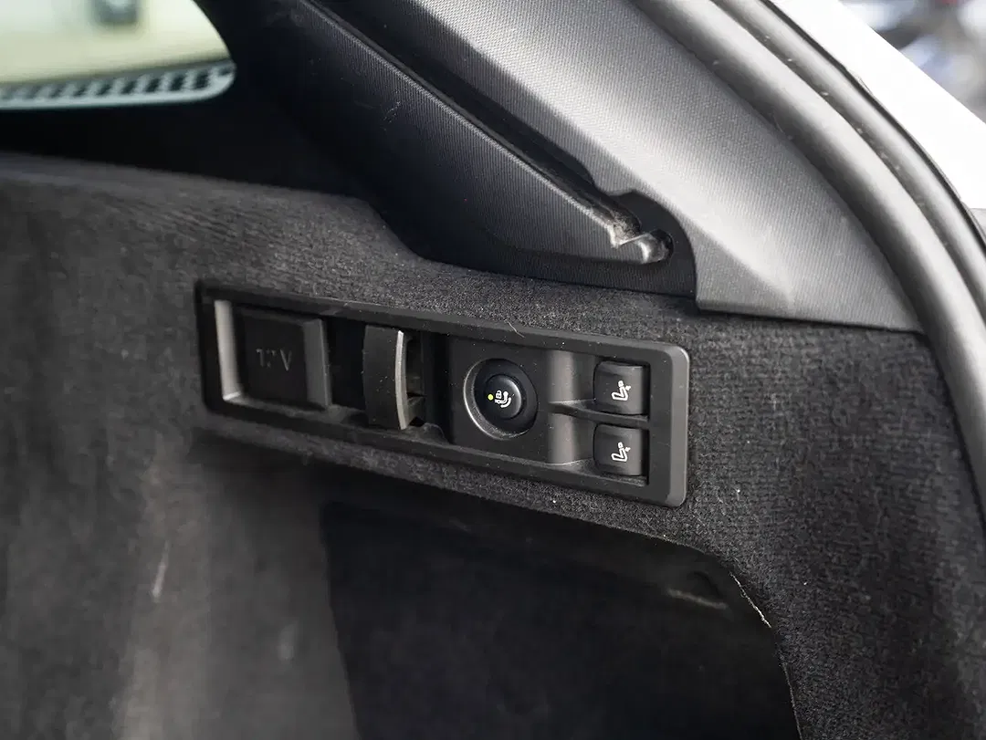 BMW 330 PHEV Touring M Sport Pro - Thumbnail 15