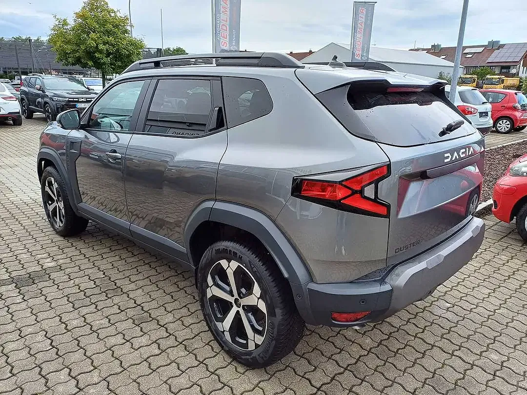 Dacia Duster TCe 4x4 Journey - Thumbnail 3