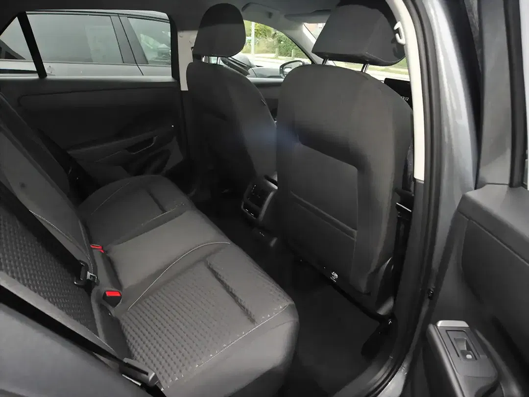 Volkswagen T-Roc 1.5 eTSI Life - Thumbnail 11