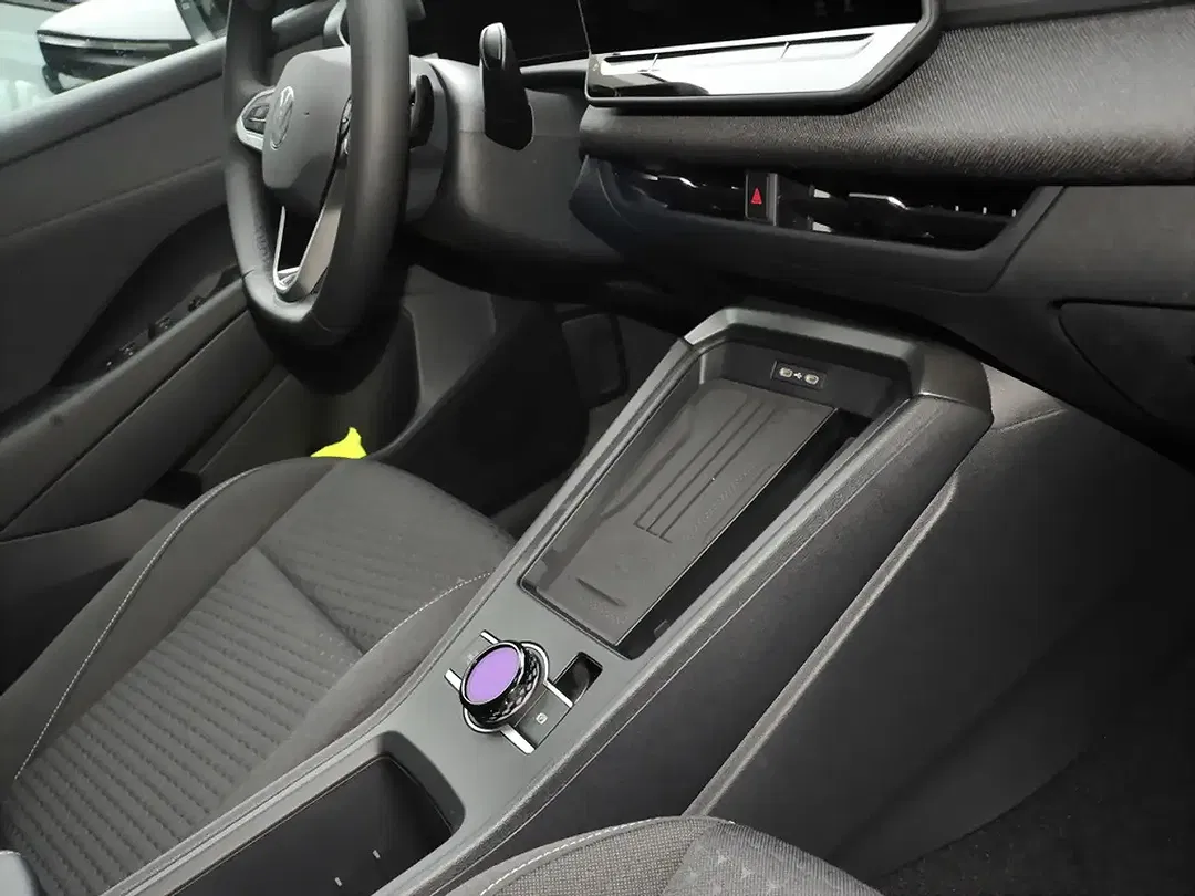 Volkswagen T-Roc 1.5 eTSI Life - Thumbnail 8