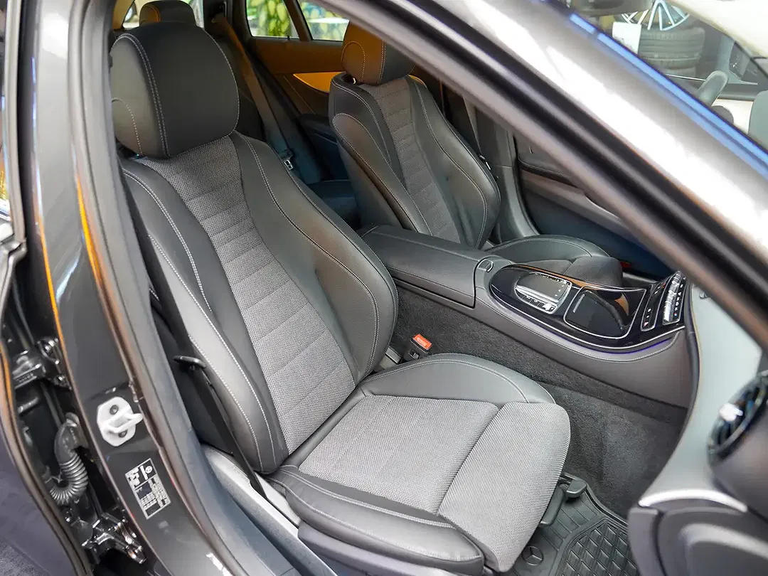 Mercedes-Benz E 220 Avantgarde - Thumbnail 10