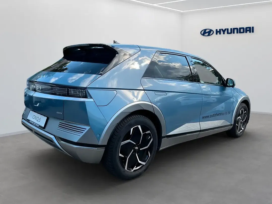 Hyundai IONIQ 4WD UNIQ - Thumbnail 3