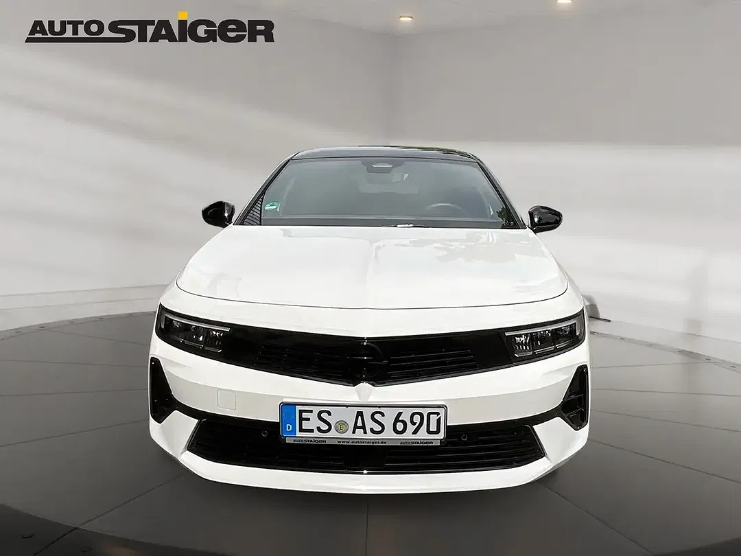 Opel Astra 1.2 Turbo GS - Thumbnail 2