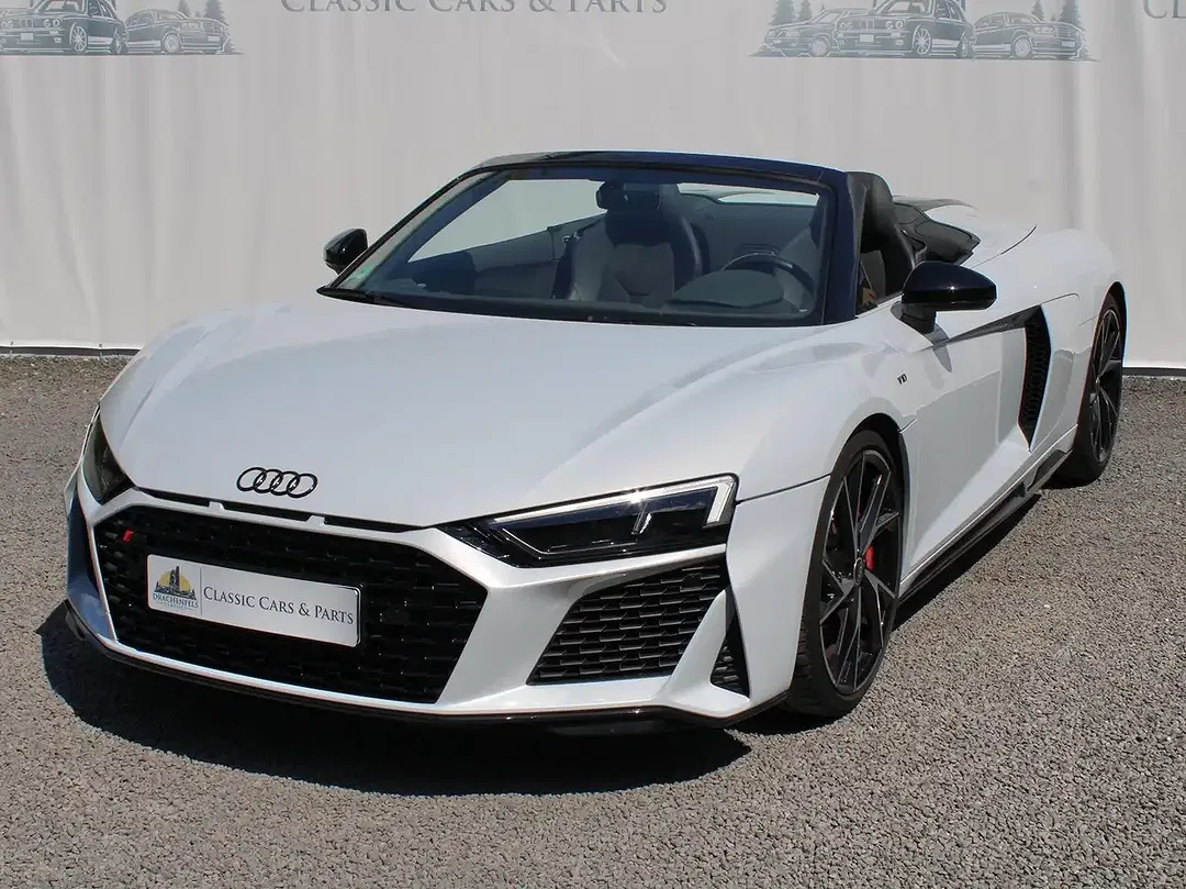 Audi R8 V10 - foto 1