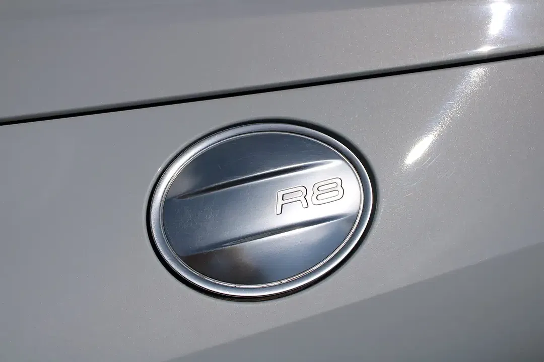 Audi R8 V10 - Thumbnail 17