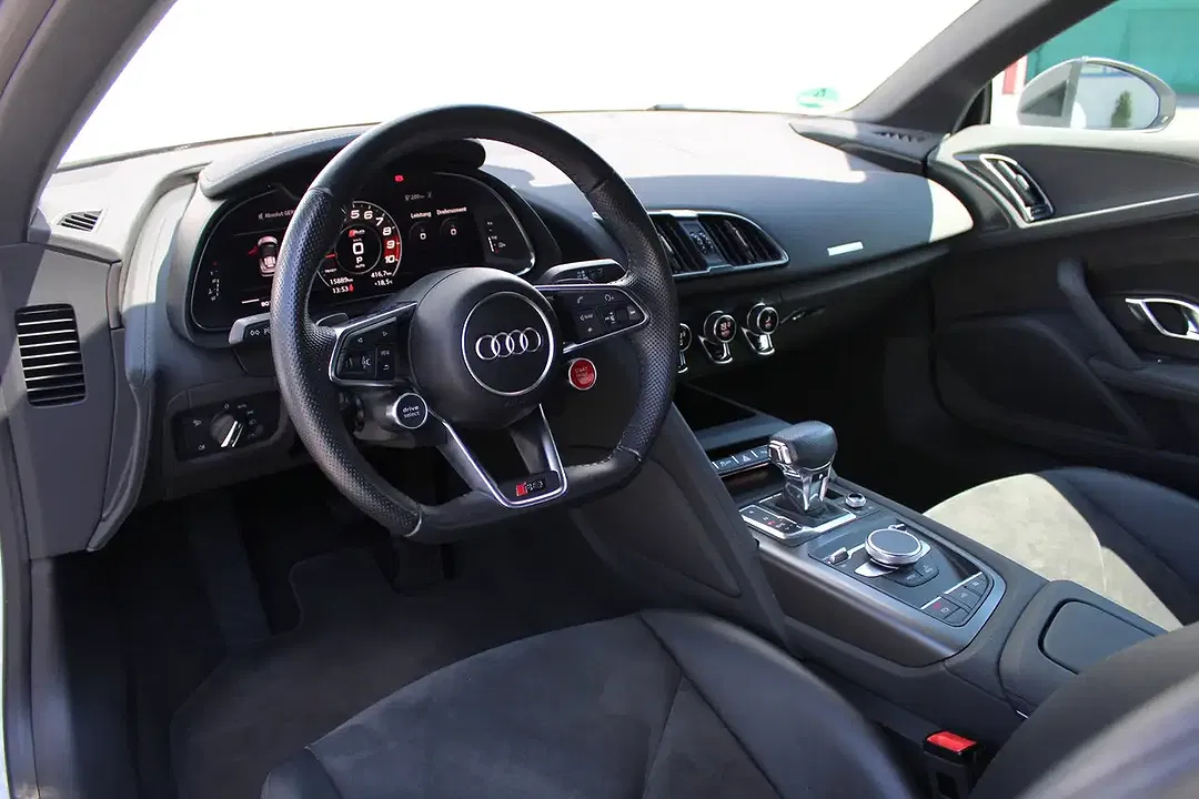 Audi R8 V10 - Thumbnail 26