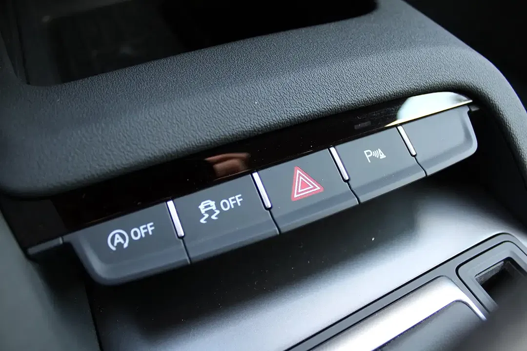 Audi R8 V10 - Thumbnail 42