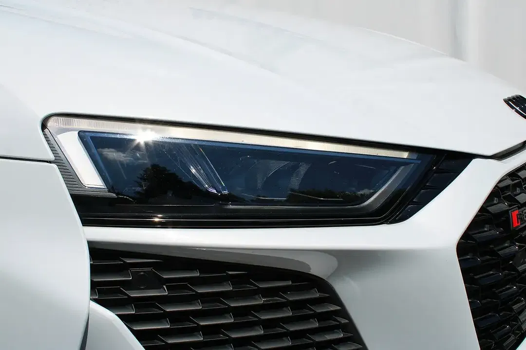 Audi R8 V10 - Thumbnail 9