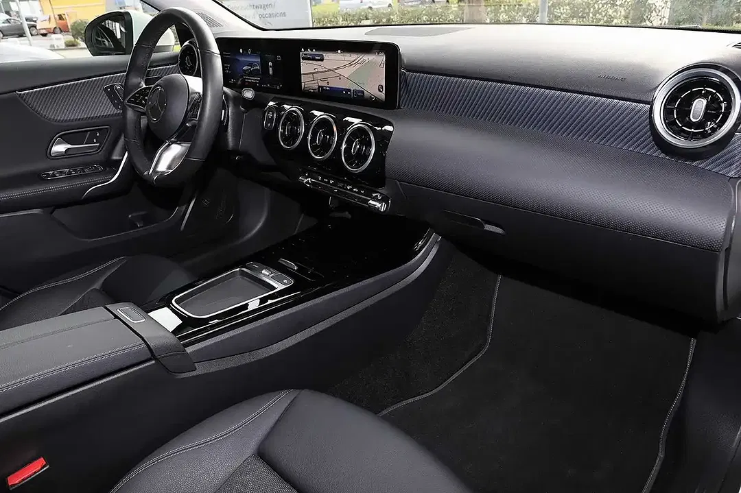 Mercedes-Benz A 200 - Thumbnail 7
