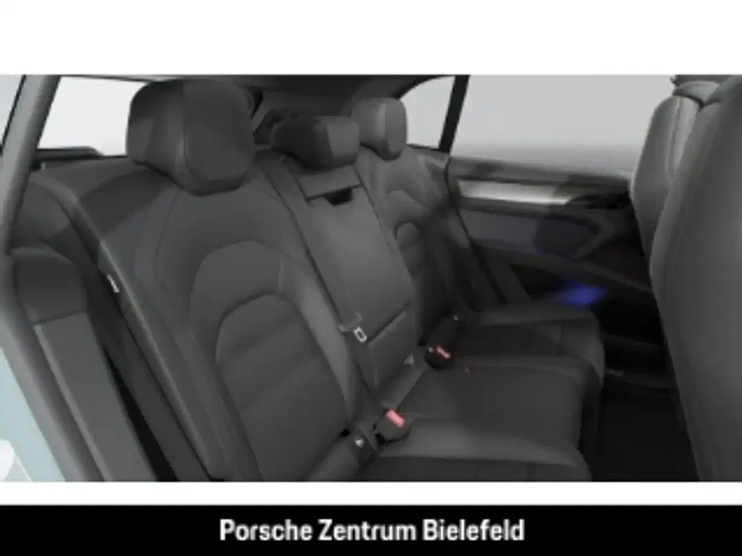 Porsche Cayenne EV - Thumbnail 13