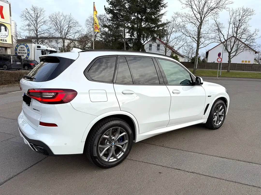 BMW X5 xDrive M Sport - Thumbnail 3