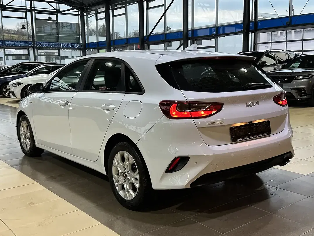 Kia Ceed / cee'd Edition 7 - Thumbnail 4