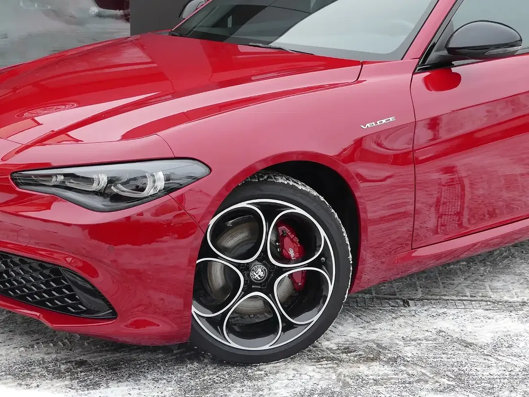 Alfa Romeo Giulia 2.0 16V Turbo Veloce - Thumbnail 3