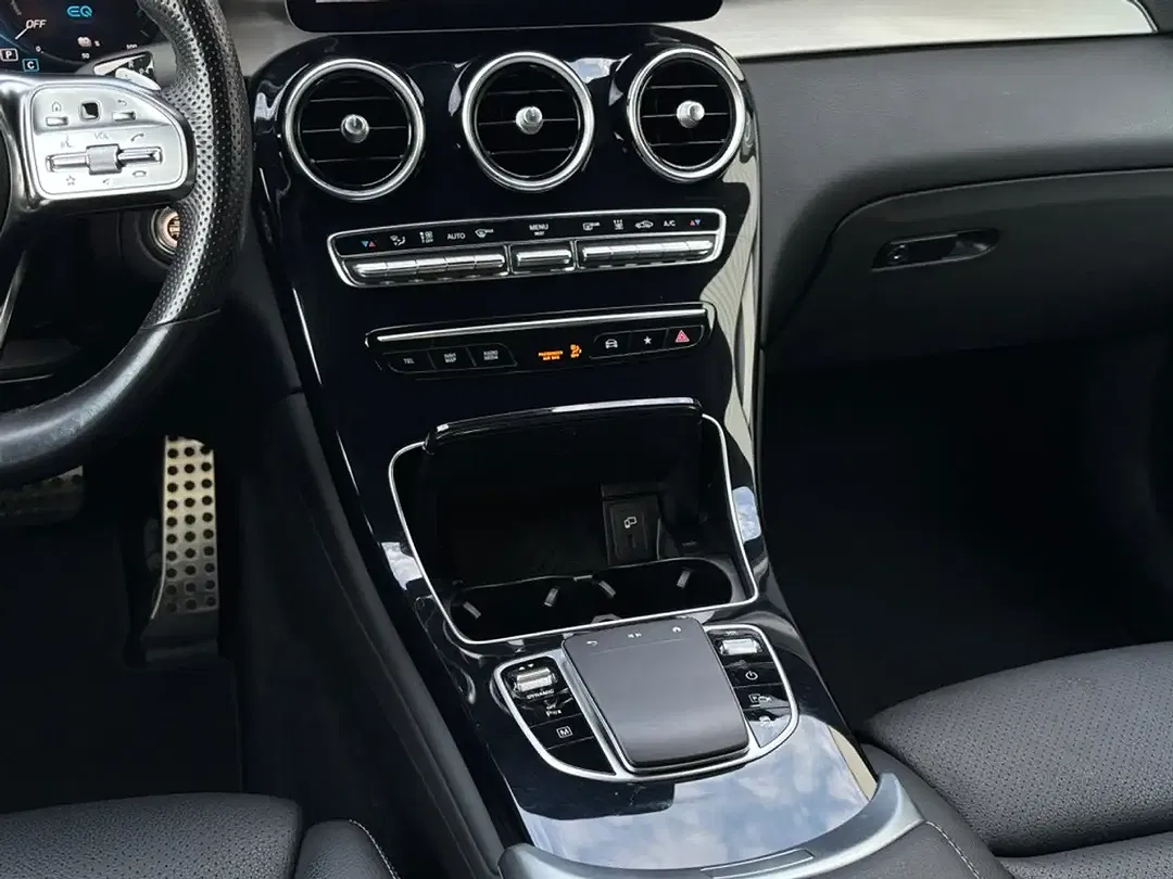 Mercedes-Benz GLC 300 4MATIC - Thumbnail 8