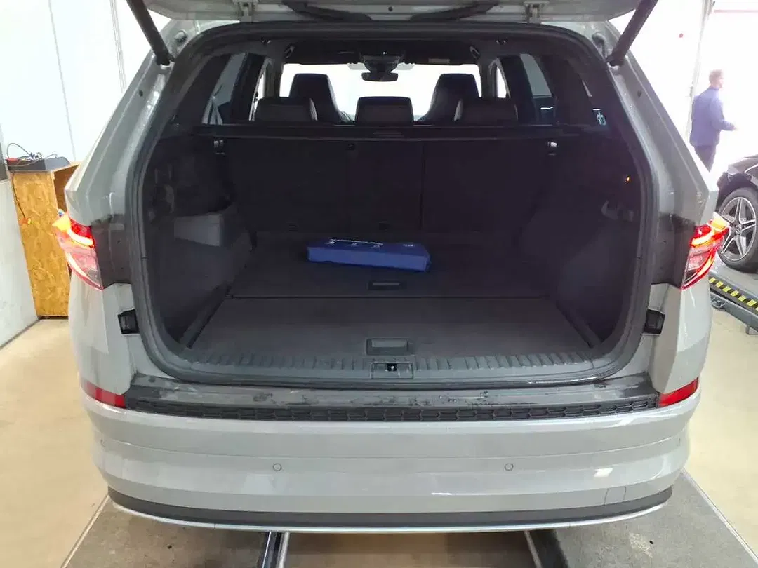Skoda Kodiaq 2.0 TDI 4x4 Sportline - Thumbnail 9
