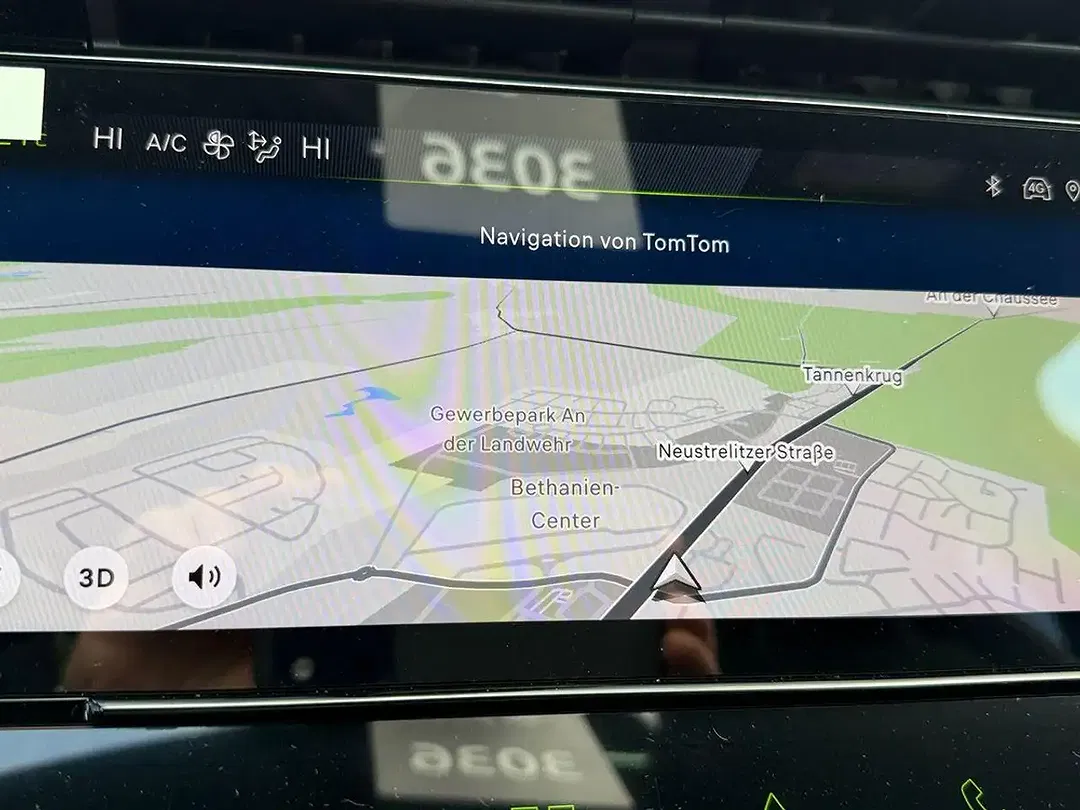 Peugeot 308 - Thumbnail 12