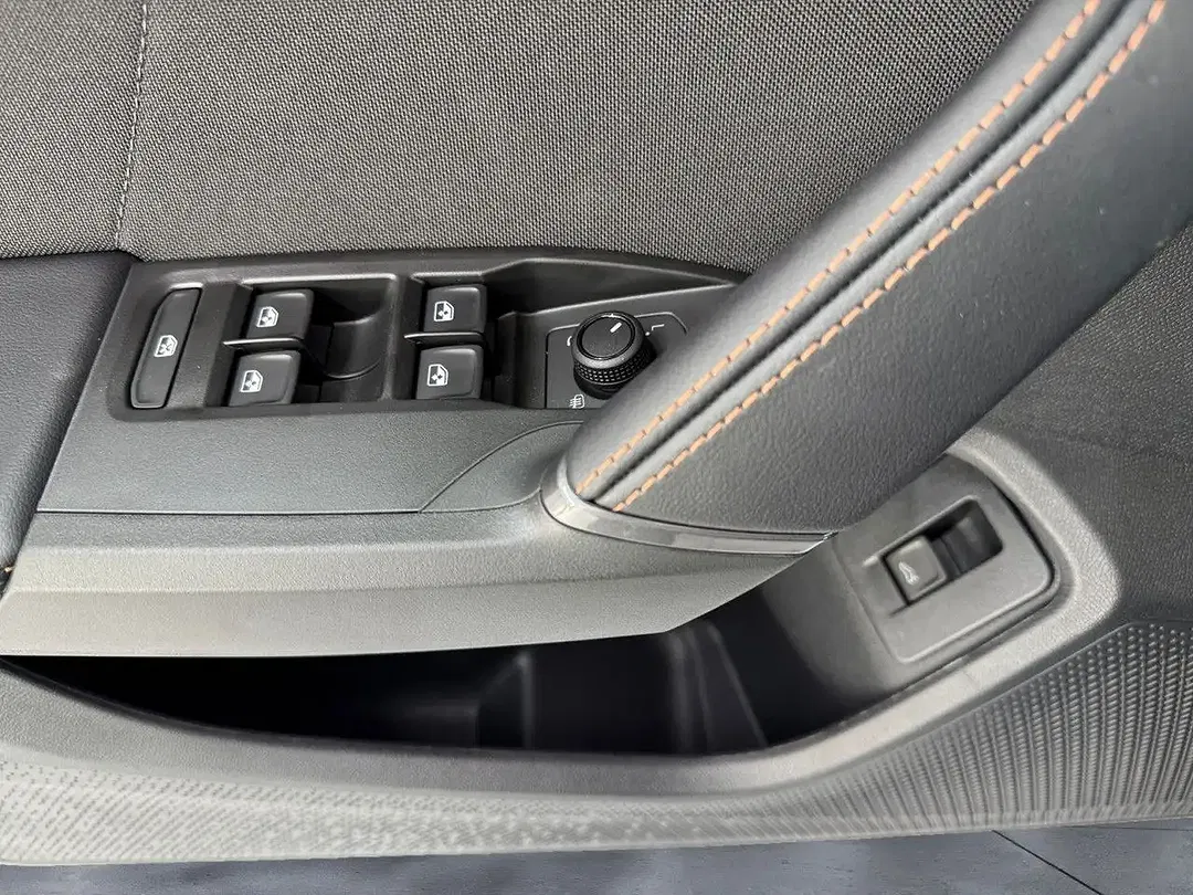 CUPRA Leon 2.0 TSI DSG 4Drive Sportstourer - Thumbnail 11
