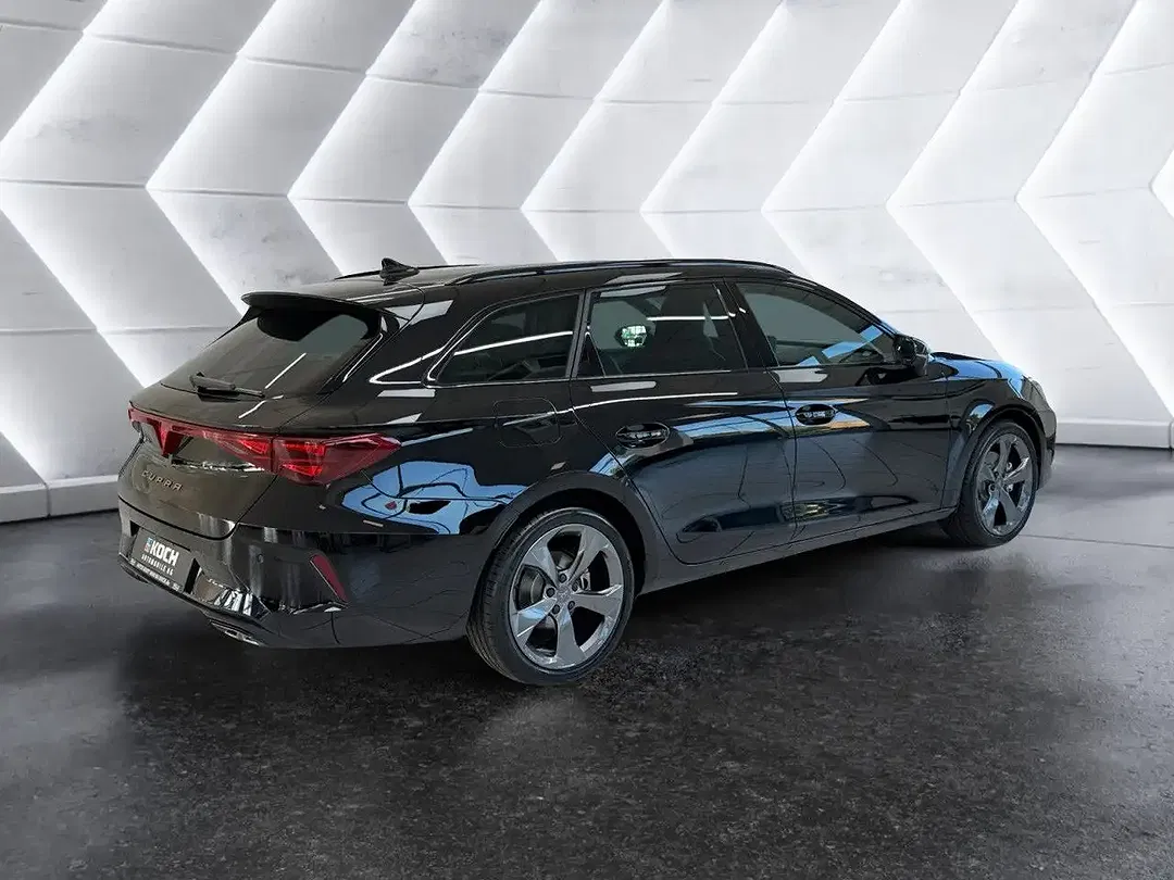 CUPRA Leon 2.0 TSI DSG 4Drive Sportstourer - Thumbnail 2