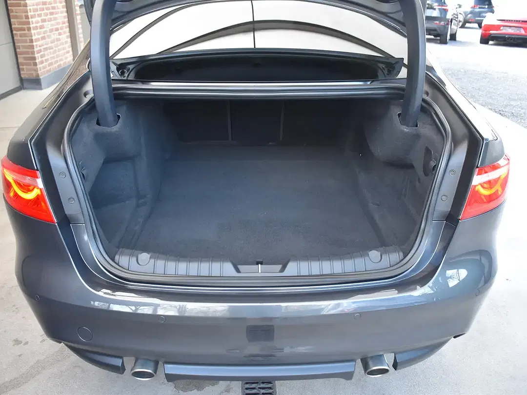 Jaguar XF 2.0 R-Sport - Thumbnail 11