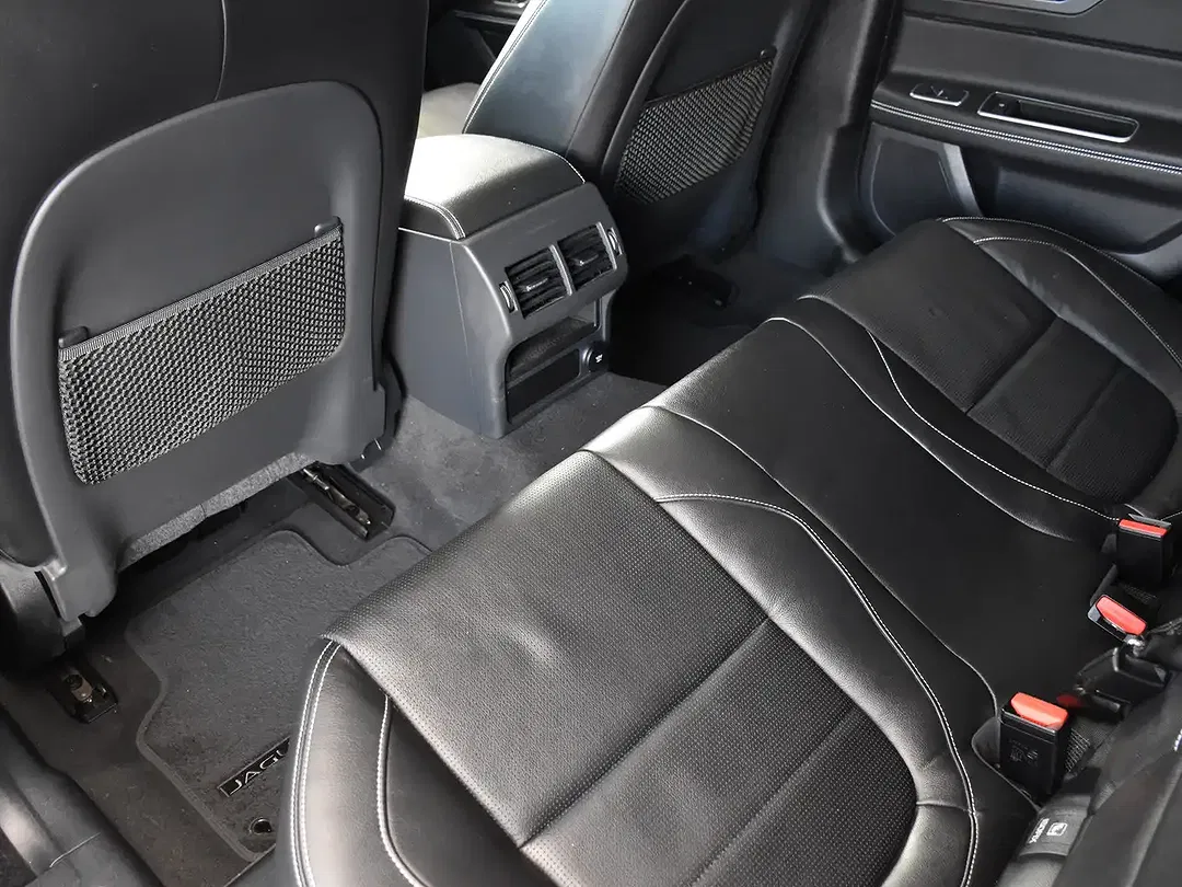 Jaguar XF 2.0 R-Sport - Thumbnail 19