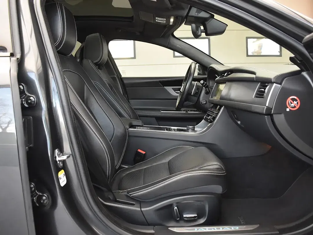 Jaguar XF 2.0 R-Sport - Thumbnail 21