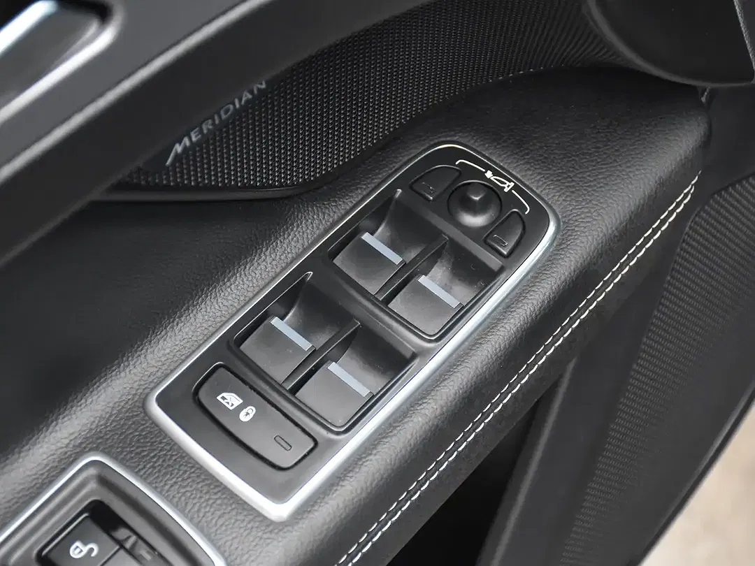 Jaguar XF 2.0 R-Sport - Thumbnail 35