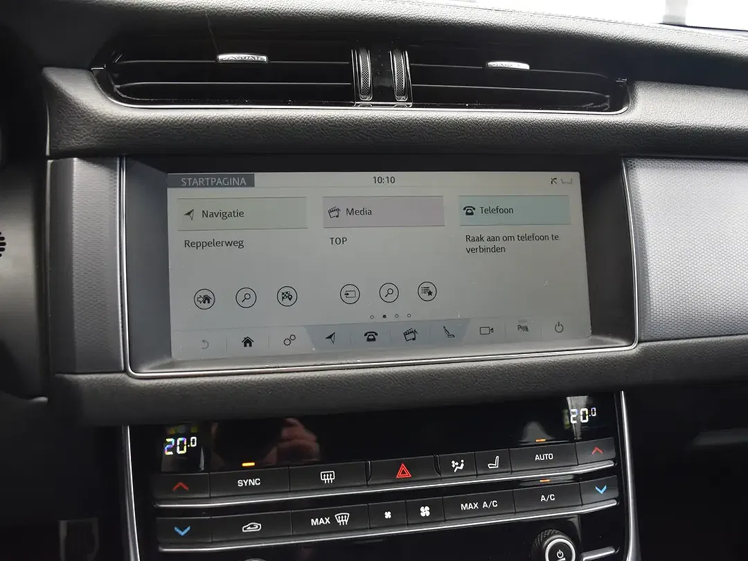 Jaguar XF 2.0 R-Sport - Thumbnail 43