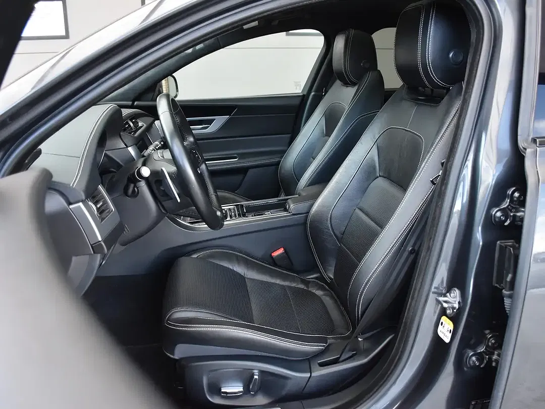 Jaguar XF 2.0 R-Sport - Thumbnail 9