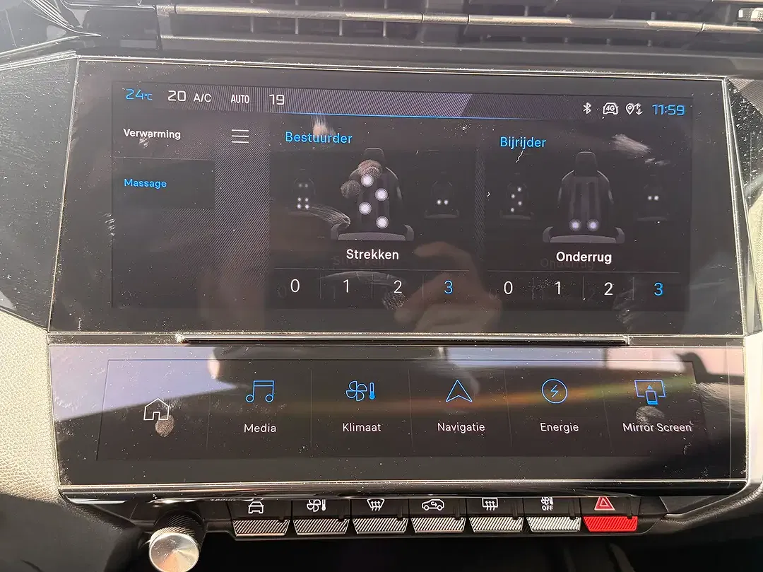 Peugeot 408 PHEV GT - Thumbnail 18