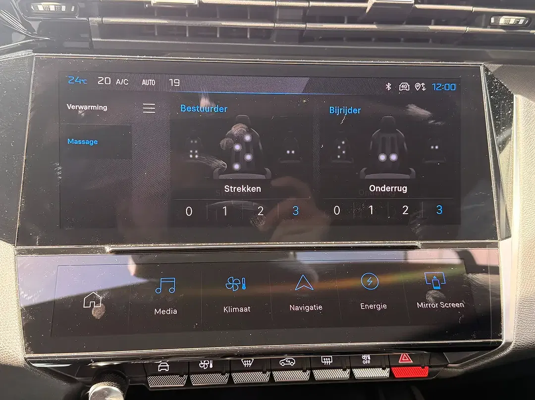 Peugeot 408 PHEV GT - Thumbnail 19