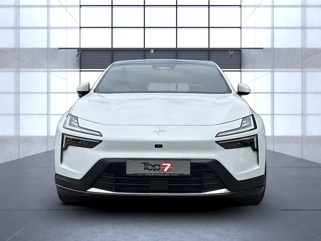 Polestar 4 Long Range - Thumbnail 5