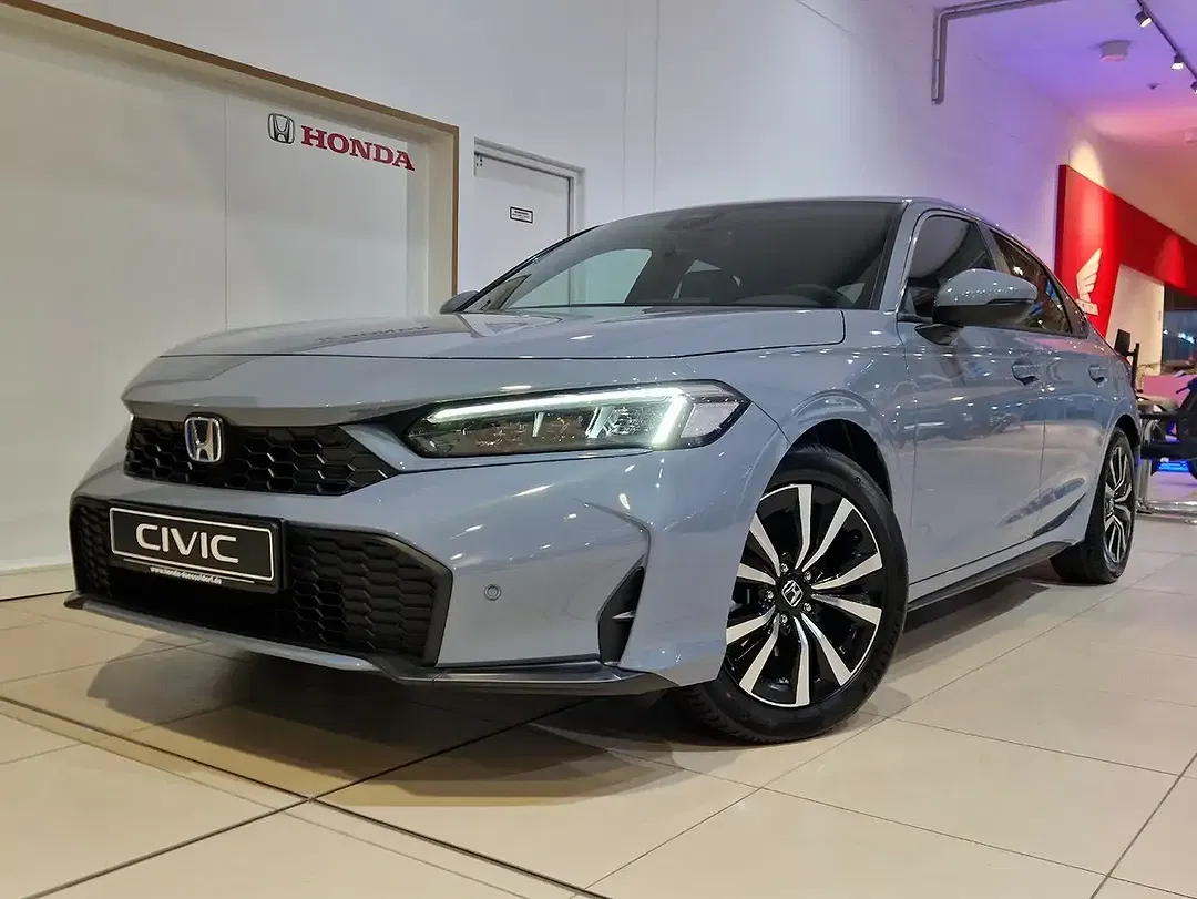 Honda Civic Hybrid e:HEV - Thumbnail 3